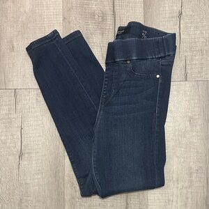 Liverpool Los Angeles
Sienna Pull on Skinny Jean (Dark Blue)